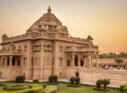 Gujrat Weekend Package