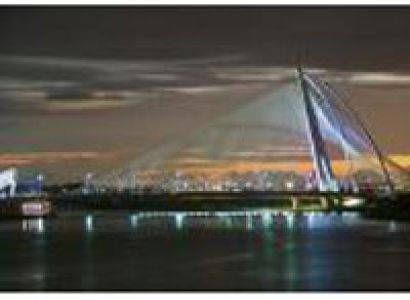 Putrajaya, Petronas Twin Tower, Kuala Lumpur Chinatown and Malaysia Cultural Show with Dinner Tour