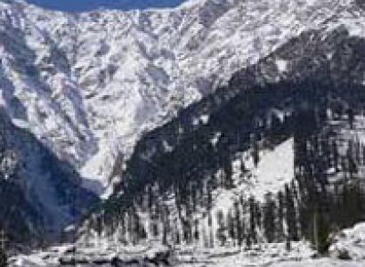 Trekking Tour To Beas Kund in Manali