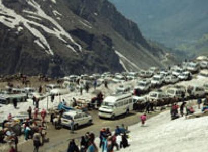 Manali - Rohtang Pass Tour