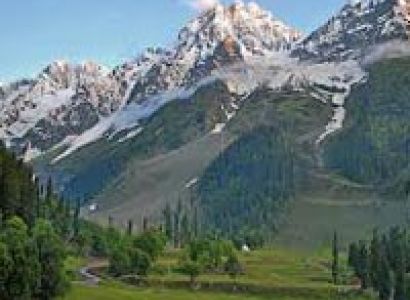 Idyllic Kashmir & Vaishnodevi Tour