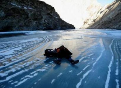 Frozen River Chandar trekking in Ladakh