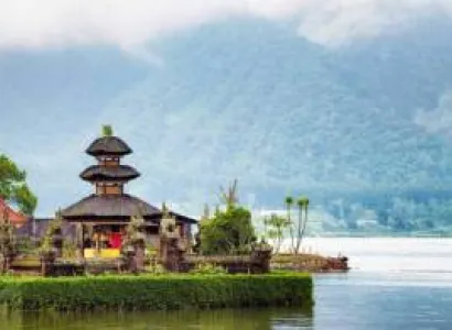 Explore Java Indonesia Tour