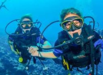 Scuba Diving Tour Package for Couple
