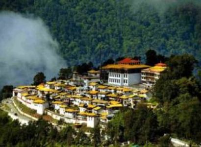 Bhalukpong, Dirang, Tawang, Bomdila & Kaziranga Tour