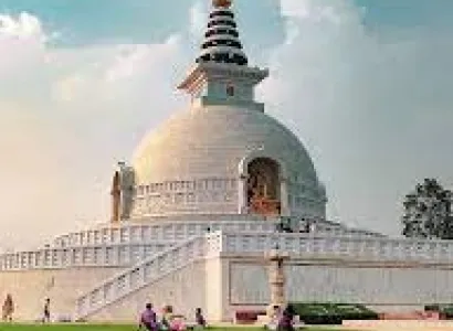 Varanasi Bodhgaya Rajgir Patna Kushinagar Ayodhya Tour Package 7 Days with Tamil guide