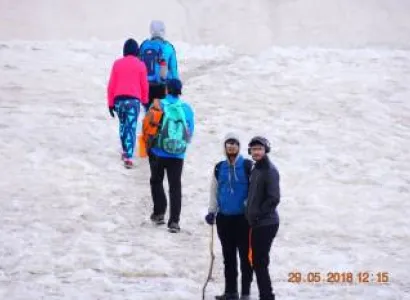 Hamta Pass Trek 4n5d Tour