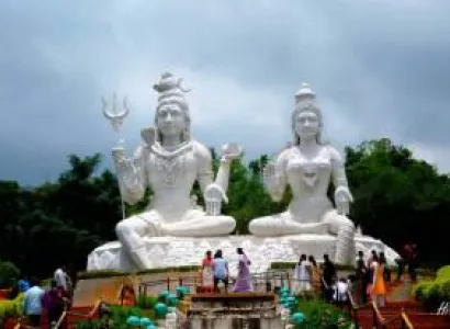 Vizag, Araku, Hyderabad Tour