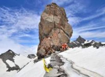 Shrikhand Mahadev Day Tour