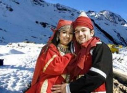 Romantic Shimla Kullu Manali Honeymoon Package