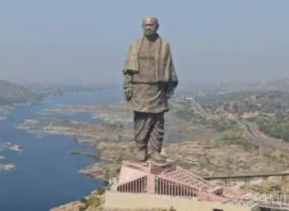 Statue Of Unity & Vadodara Heritage Tour