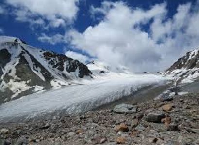 Yunam Peak Expedition Trek Tour