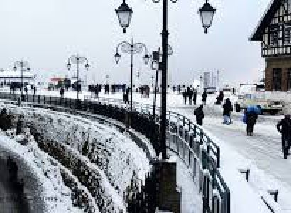 Explore Ladkah with Manali Tour