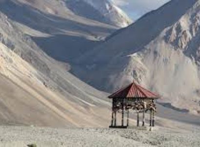 Amazing Laddakh with Stay At Pangong Tour