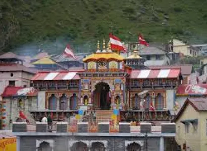 Badrinath yatra 3 days Package By 12 Seater Tempo Traveller NON AC