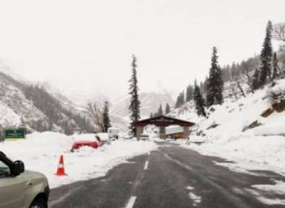 Manali to Atal Tunnel Snow Point