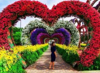 Dubai With Miracle Garden 5 Night Package