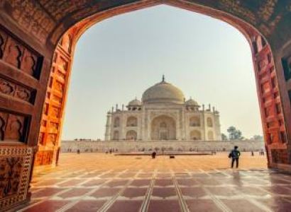 Same Day Taj Mahal Tour By Gatiman Express