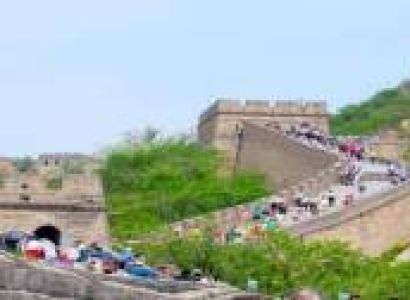 CRUISING ALONG YANGTZE