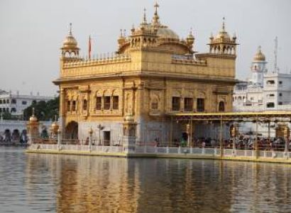 Amritsar - Delhi - Agra - Mathura - Ayodhya - Varanasi 6N 7D Tour