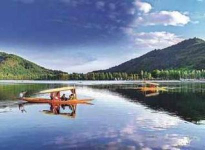 Glimpses of Kashmir 6 Nights - 7 Days 4 Star Based up 02 Pax min