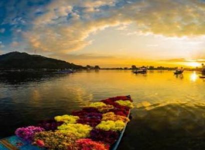 5 Days 4 Nights Kashmir Tour