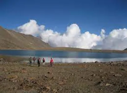 Temso Lake Trek Tour