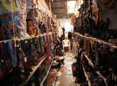 ½-Day Souvenir Shopping Dar Es Salaam, Tanzania