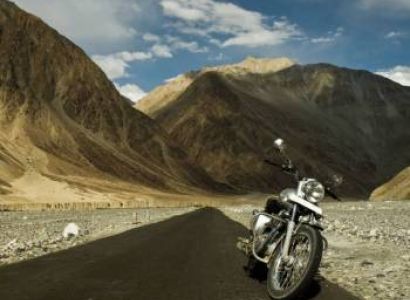 4 Nights 5 Days Kashmir Package