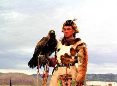 Golden Eagle Festival in Mongolia Tour