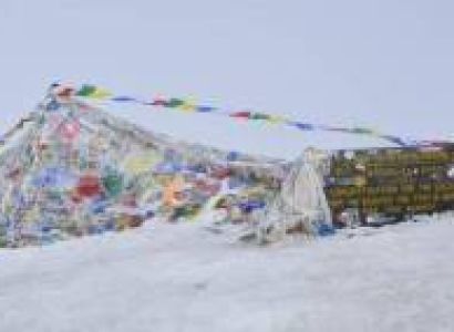 Trek Tilicho Lake And Thorang La Pass