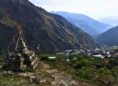 Manaslu Circuit Trek Tour (221283)