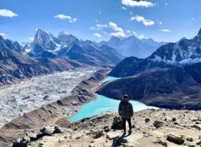 Gokyo Valley Trek Tour