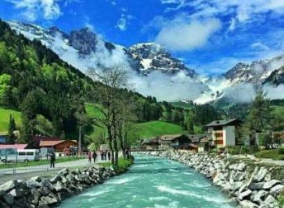 5 Days Kashmir Tour Package For 2 Adults And 2 Childs
