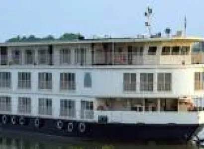 4 Nights - 5 Days Ganges Heritage Cruise Tour