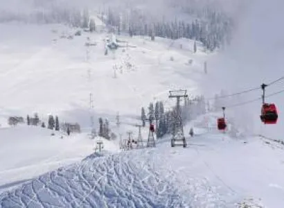 3 Nights 4 Days Srinagar Gulmarg Tour Package