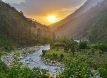 3 Night 4 Day Jibhi - Tirthan Package