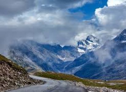 Delhi to Manali 3 Night 4 Days