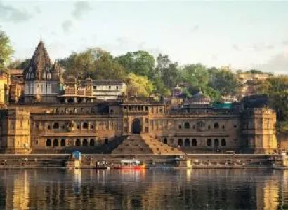 3 Days Indore - Maheshwar Tour Package