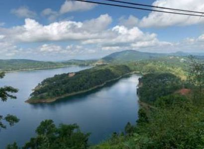 4 DAYS / 3 NIGHTS MAJESTIC MEGHALAYA TOUR