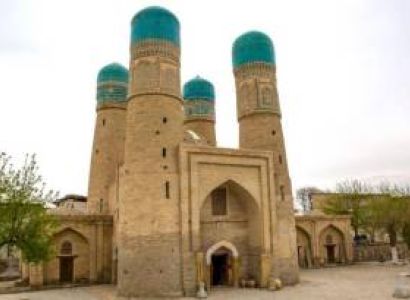Explore historical Uzbekistan
