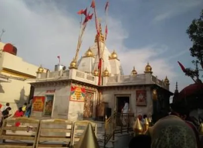 2 Night 3 Days 5 Devi Dashan Tour Package from Una