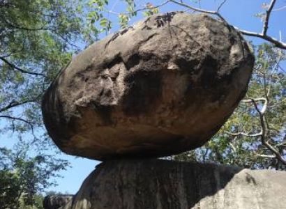 Jabalpur bhedaghat Marbles Rock