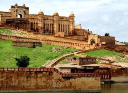 6 Nights Jaipur - Udaipur - Mount Abu - Jaisalmer Tour
