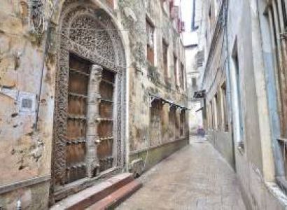 4 Nights 5 Days in Stone Town Tour Package