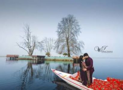 Super Deluxe Kashmir Tour Package 3N 4D