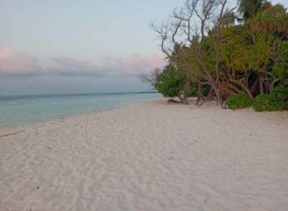 4 Nights 5 Days Maldives Tour Package