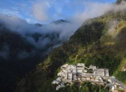3 Night - 4 Days Vaishno Devi - Patnitop Tour Package