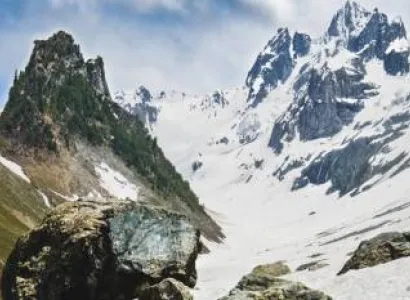 Explore Beyond The Horizon - Kashmir - The Jewel Of The Himalayas 5N 6D Of Pure Bliss Tour