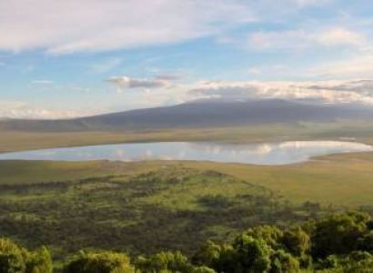 3-Day Ngorongoro Crater - Tarangire Escape Tour